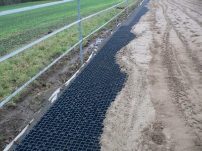mats for ridingarena TERRA-GRID E 35 before fill up the riding surface