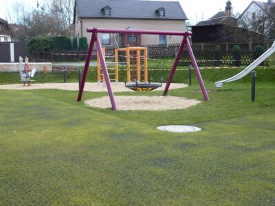 Square greened and solidly paved with TERRA GRID E 35 Paddockplatten
