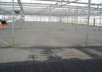 TERRA-GRID E 35 ground grids protect against waterlogging and mud