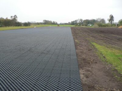 Laying TERRA-GRID E 35 with ground preparation